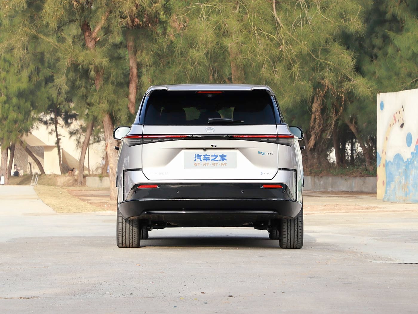 2025 Toyota Bz3x Image 11